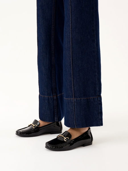 Női lakkbőr fekete mokaszinok JANA