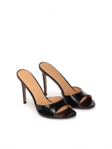 Dombornyomott bőrből készült fekete sarokcipők AUDE