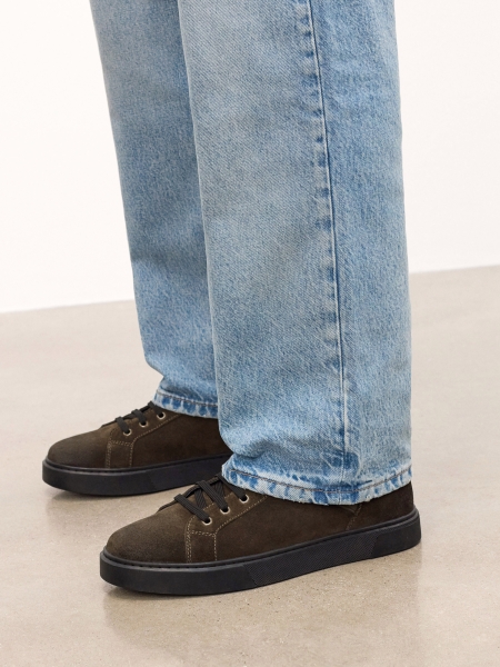 Magas fűzős velúr tornacipő TRUXTON