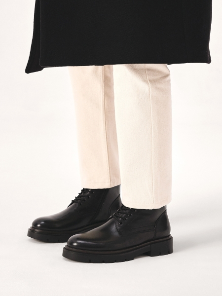 Klasszikus férfi csizma fűzős felsőrésszel  KILLIANOS