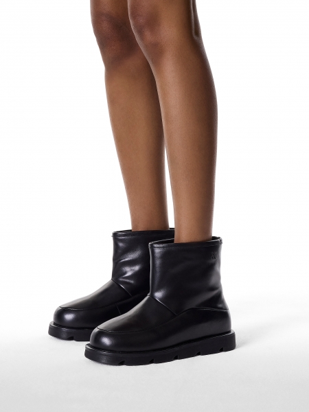 Minimalista fekete szigetelt hócsizma KS AURELIE