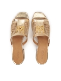 Monogrammal díszített, áttört, aranyszínű cipellők SAGE