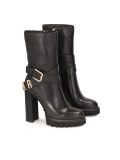 Stiletto csizma logózott pánttal a felsőrész körül MORENA