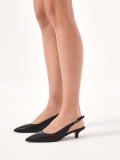 Fekete dombornyomott bőr slingback pumpa IRIA
