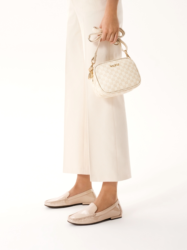 Nyomtatott logós bőrtáska SONIA