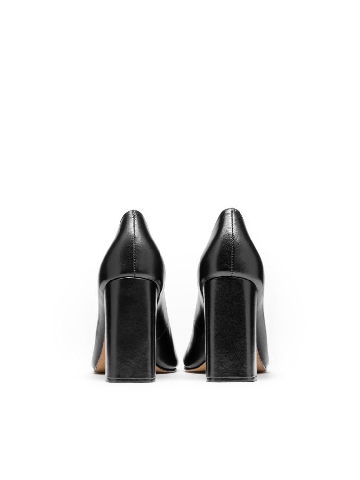 Fekete női cipő BLUEBELL