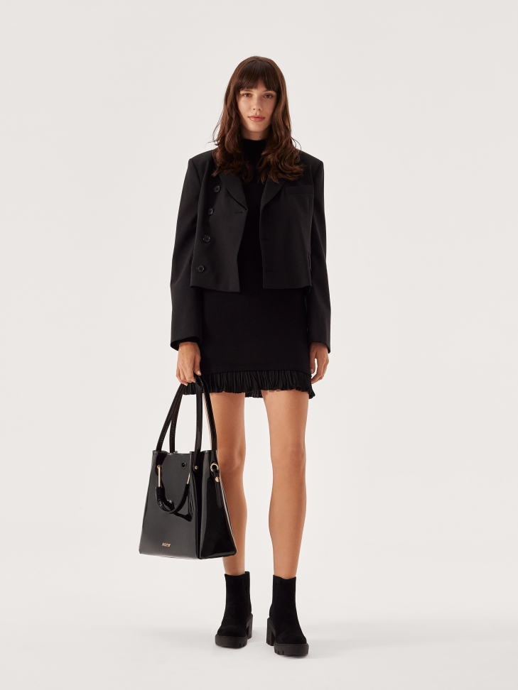 Fekete lakk táska fém fogantyúval ALEXANDRIA