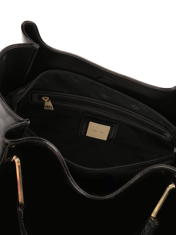 Fekete lakk táska fém fogantyúval ALEXANDRIA