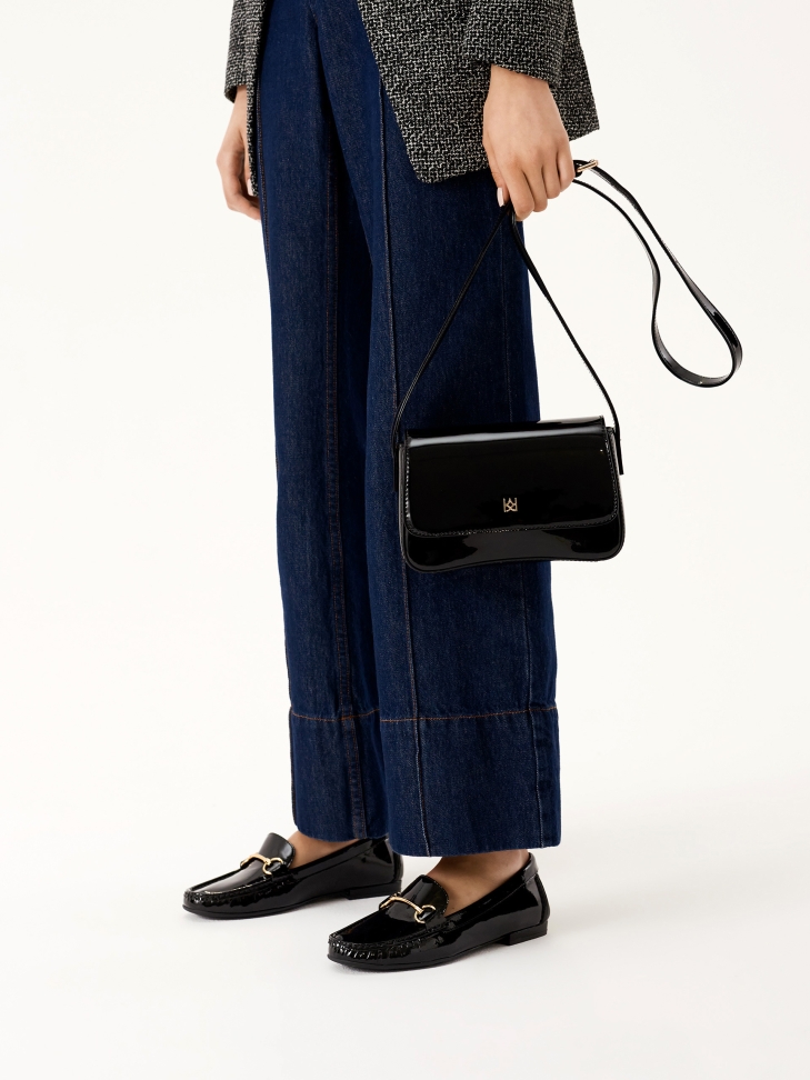 Női lakkbőr fekete mokaszinok JANA