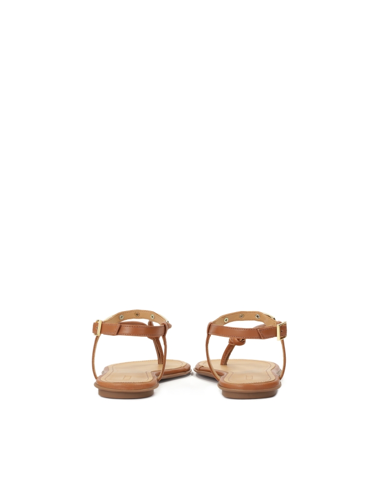 Lapos barna bőr szandál flip-flop stílusban FRIDAY