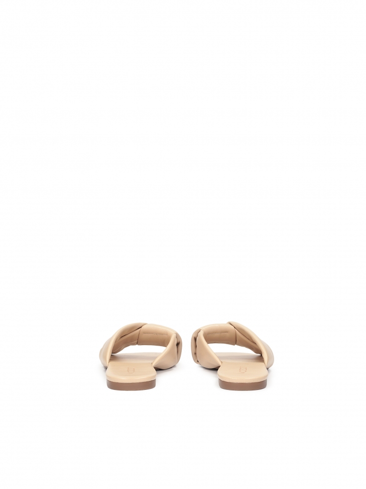 Puha bőr csúszdák lapos talppal ELANIE