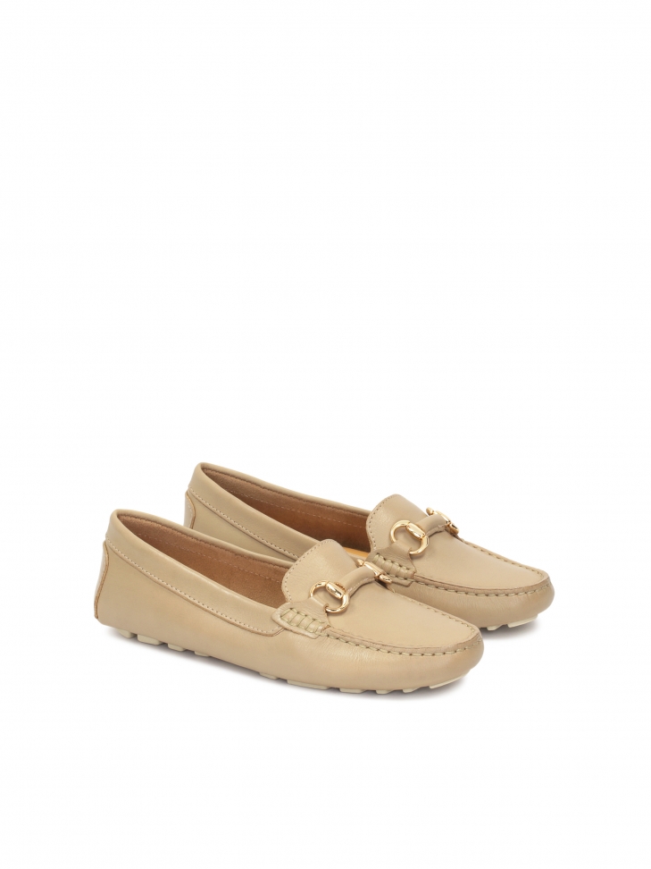 Bőr mokaszinok fém csattal APRICOT