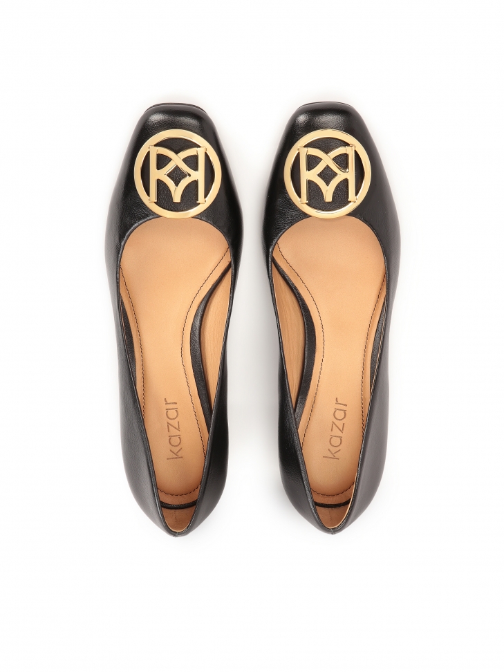 Fekete szivattyúk közepes sarokkal SIELLA