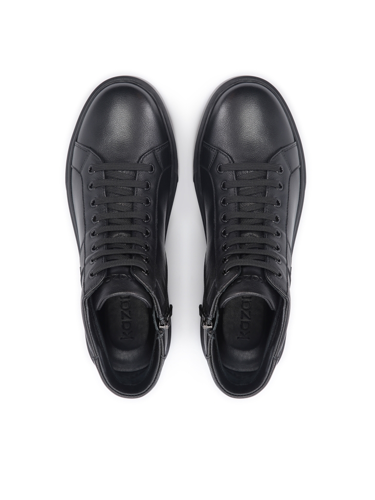 Férfi magas tornacipő monogrammal díszítve TRUXTON