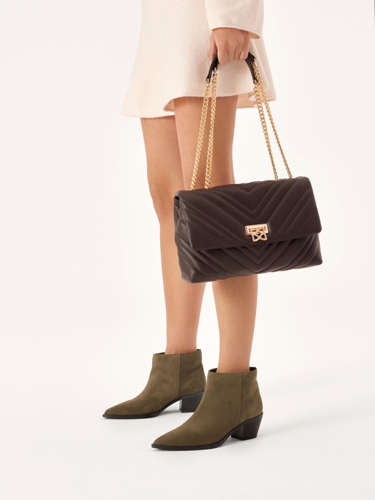 Kompakt válltáska divatos steppeléssel  HALLIE