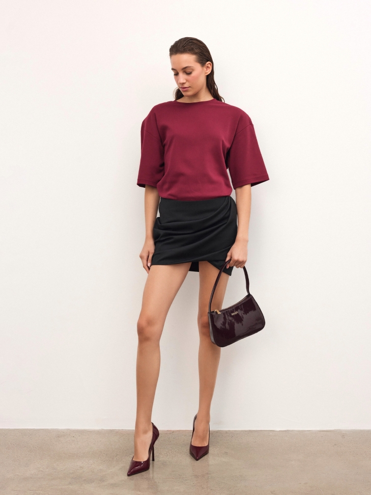 Kis lakk táska bordó színben TILDA MINI