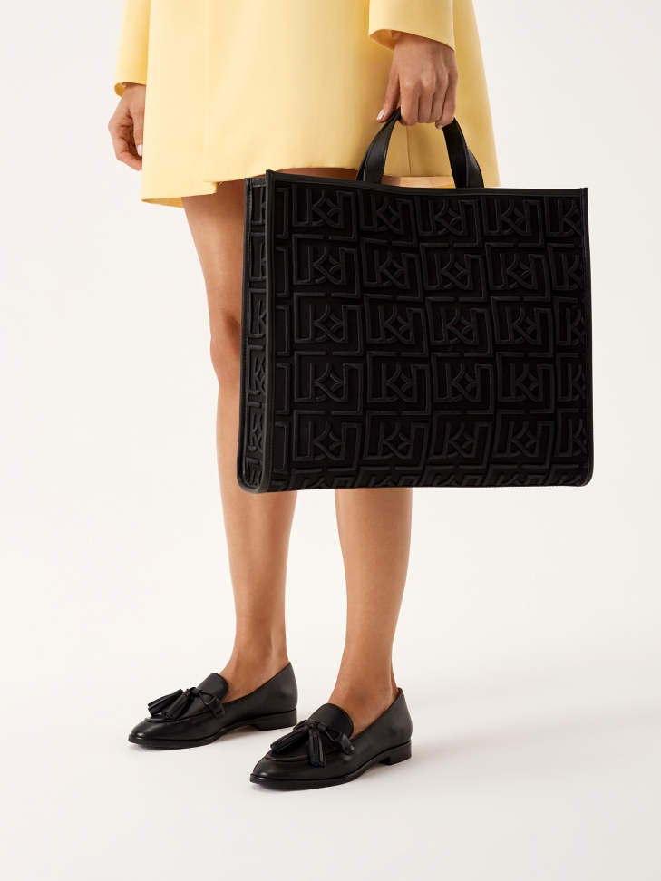 Női lapos cipő bojtokkal AZALEA