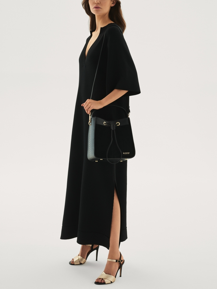 Kétféle bőrből készült arany és fekete szandálok LILIAN