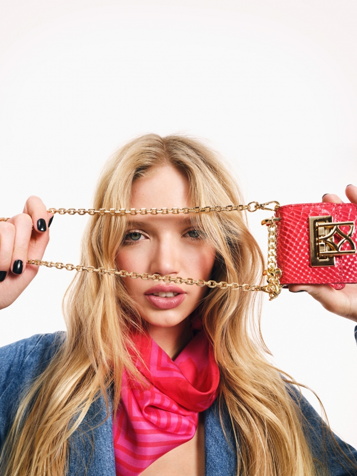 Exkluzív selyem sál virágmintával SEYNA S