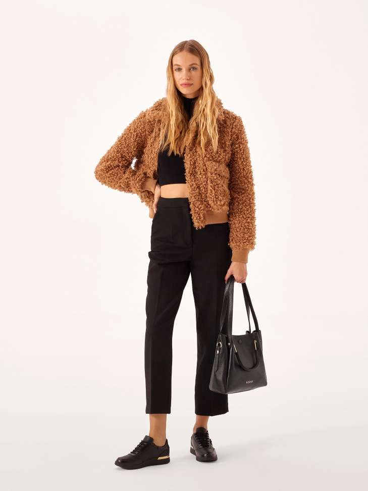 Fekete bőr tornacipő arany elemekkel díszítve BAHIA