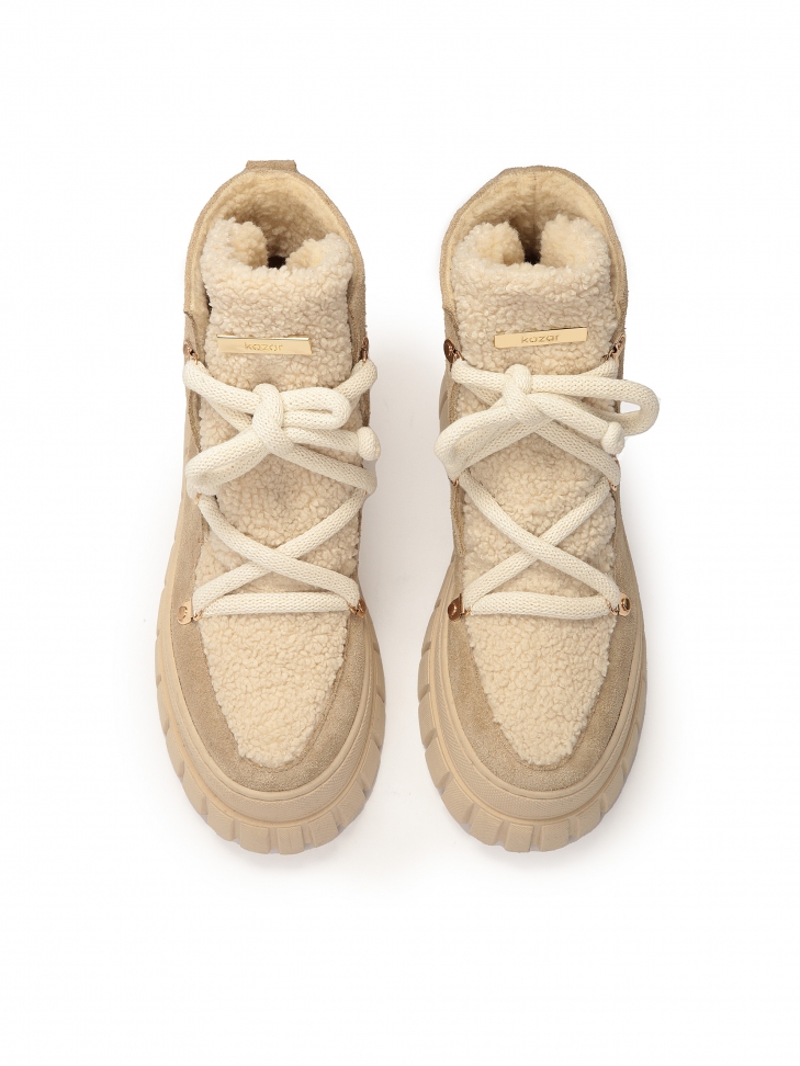 Bézs színű velúr hócsizma szintetikus szőrmével  SINNA