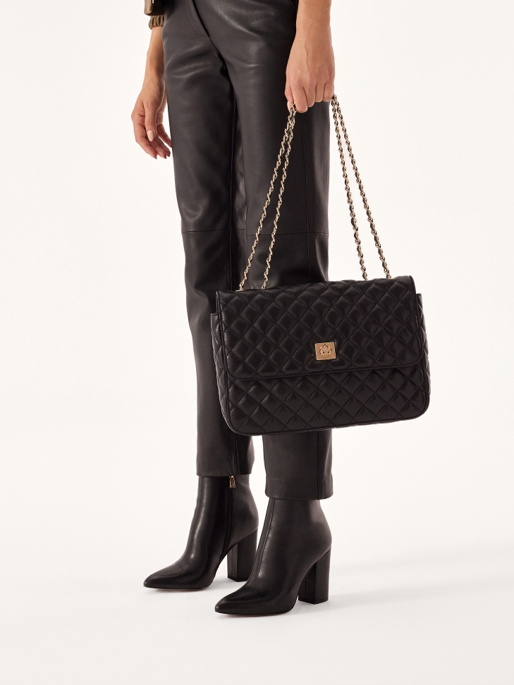 Fekete bőr válltáska steppelt mintával  VIDIA M