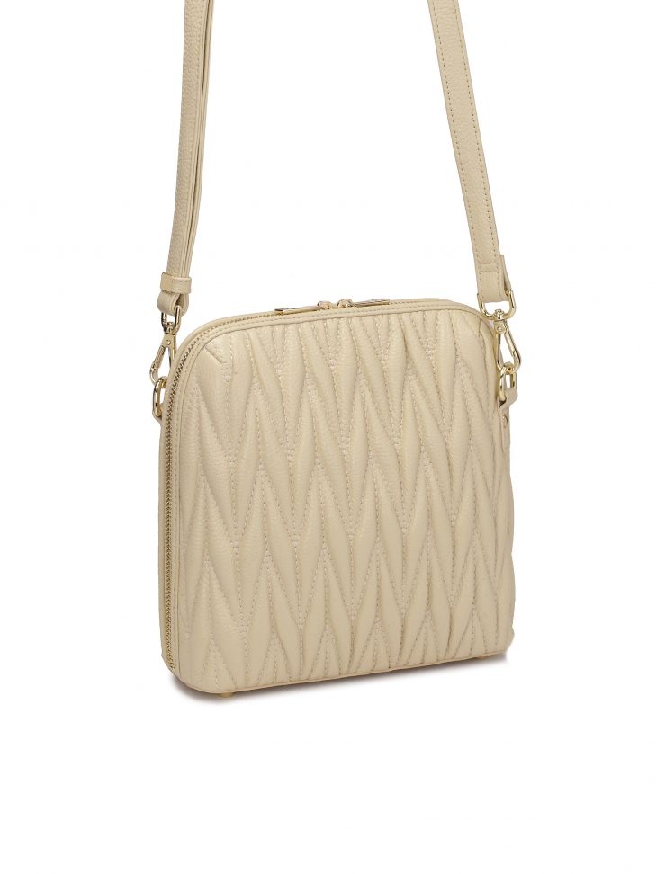 Bézs színű kézitáska feltűnő steppeléssel  CARIN