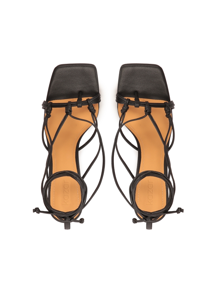 Fekete magas sarkú flip flop szandálok ELICIA