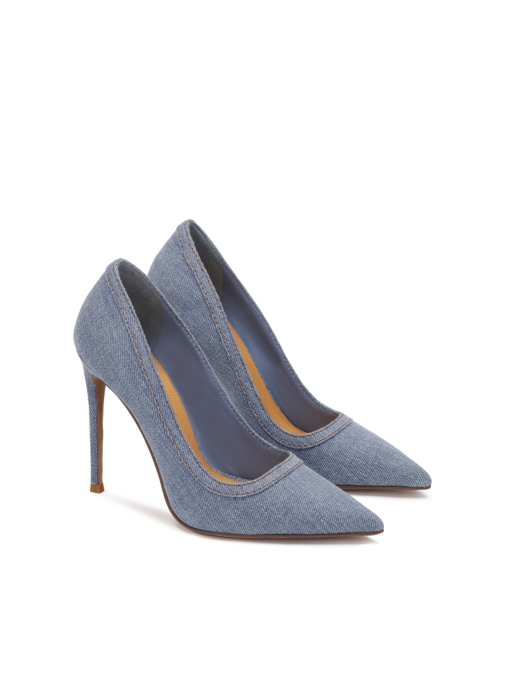 Kék farmer anyagból készült szivattyúk DONNA