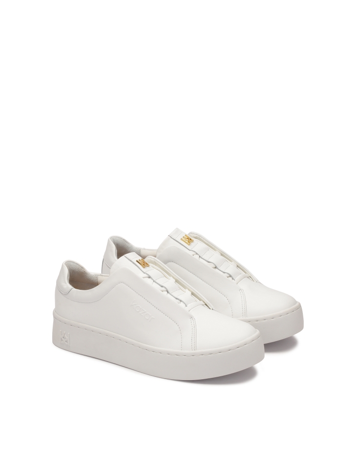 Fehér tornacipő fedett csipkés fogantyúval MALIA