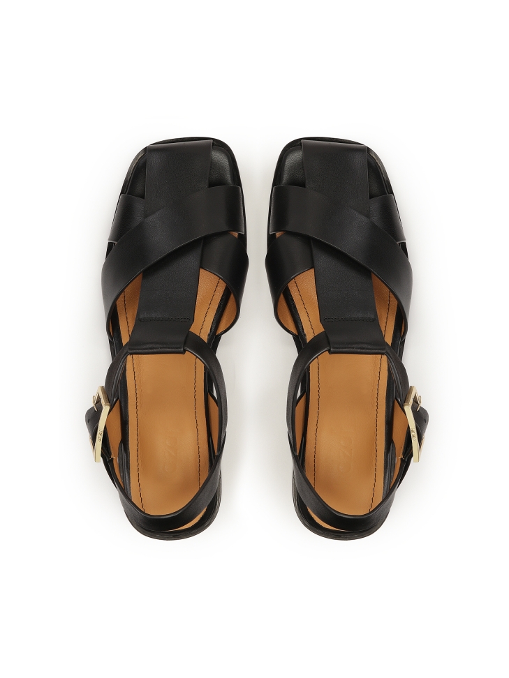 Fekete bőr szandál keresztbe futó pántokkal  MANORI