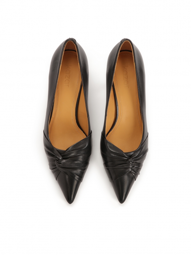 Fekete szivattyúk összefonódó díszítéssel BLANKA