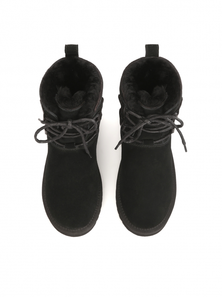 Szarvasbőr fűzős hócsizma ZULA