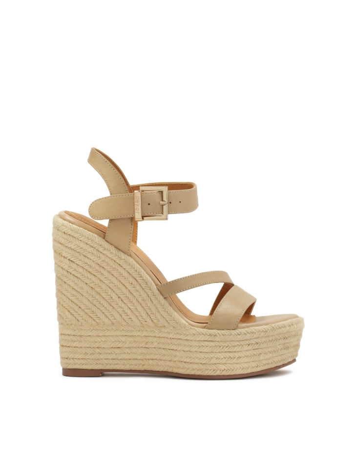 Bőr szandál zsinórral borított sarokkal BELLS