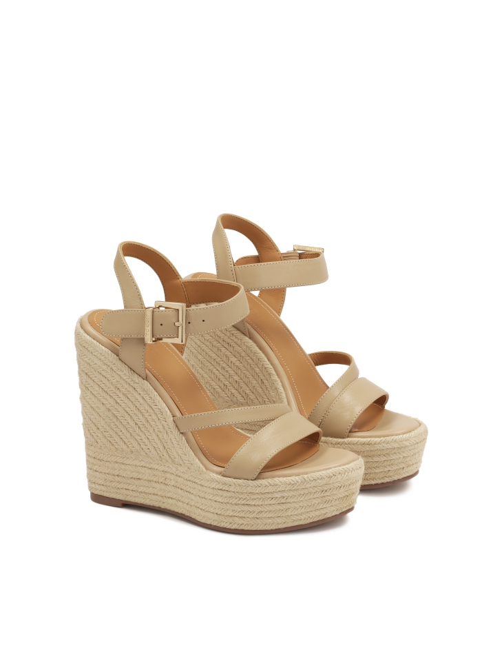 Bőr szandál zsinórral borított sarokkal BELLS