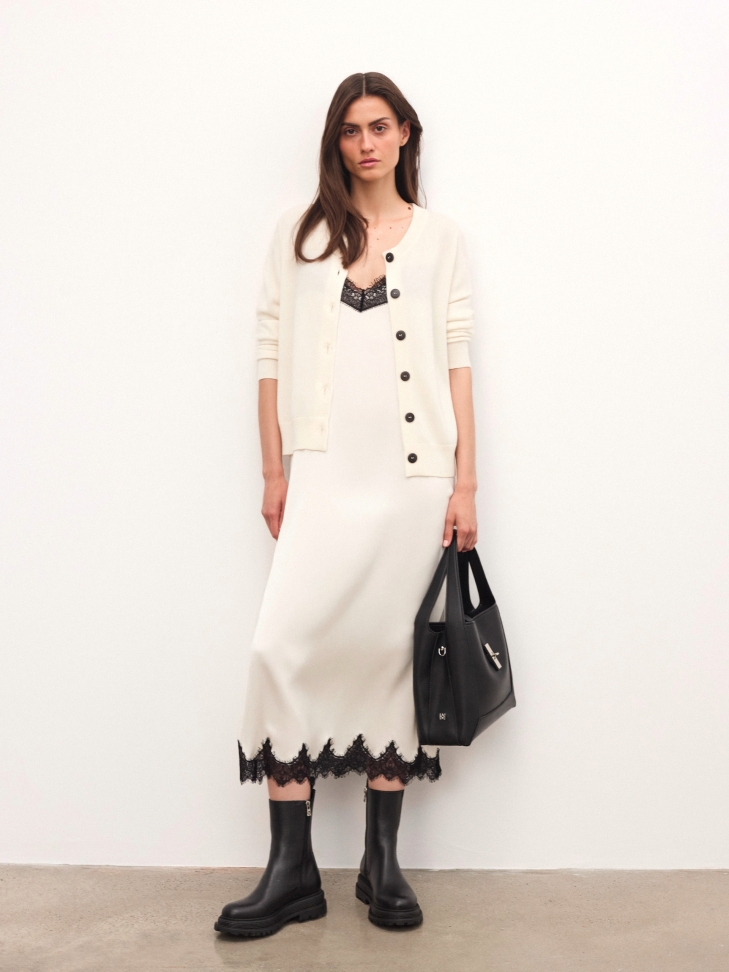 Fekete elegáns bőr kézitáska LAURIE