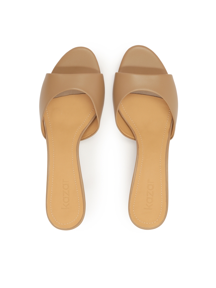 Mules alacsony tűsarkú, világosbarna színű cipellő  LUCIA