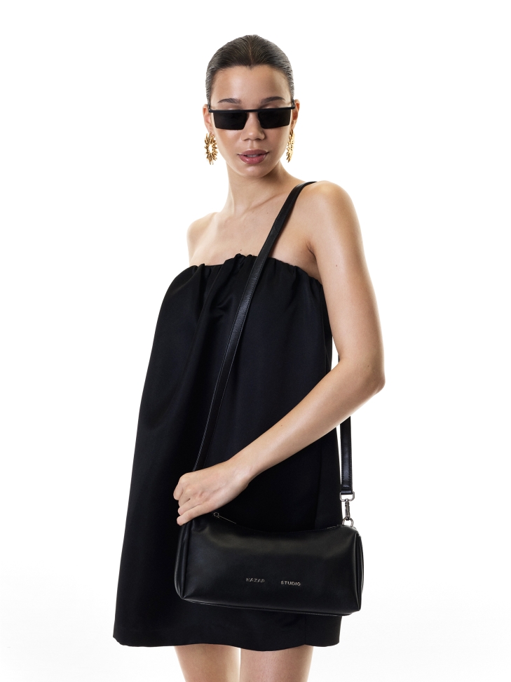 Hosszúkás fekete puha bőr kézitáska KS VIV