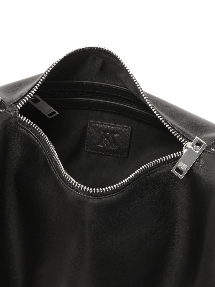 Hosszúkás fekete puha bőr kézitáska KS VIV