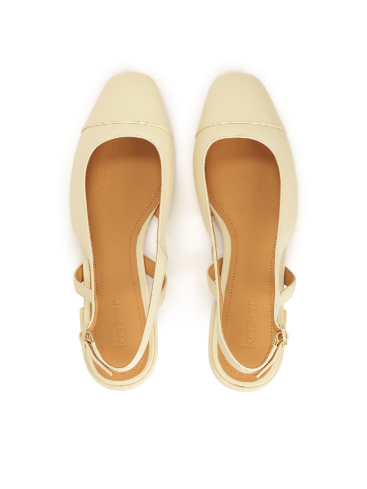 Krémszínű szivattyúk finomra vágott felsővel BRIZA