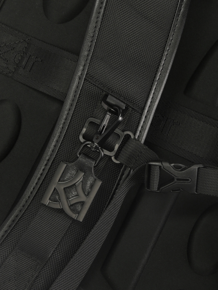 Praktikus hátizsák laptop zsebbel KORNELO