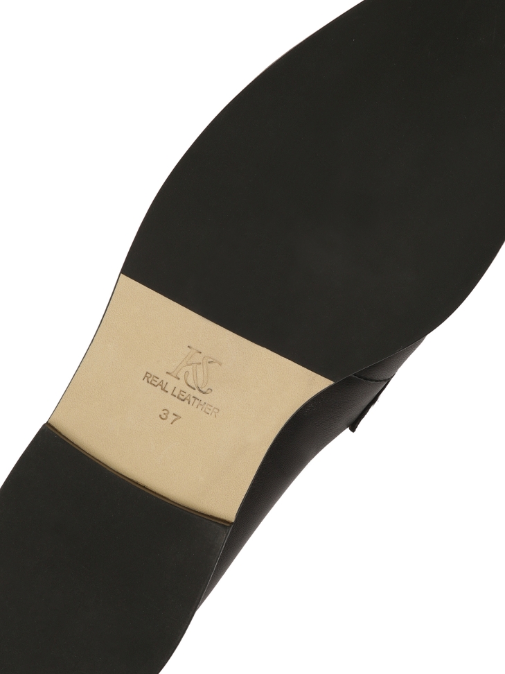 Fekete papucs stílusú papucsok KS OLZA