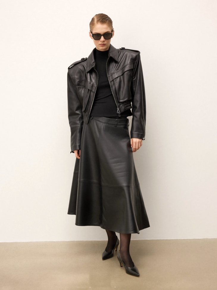 Fekete hegyes orrú szivattyú KS NARINE