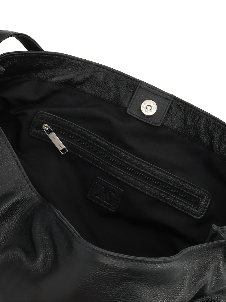 Fekete trapéz kézitáska vállpánttal KS LIVJA