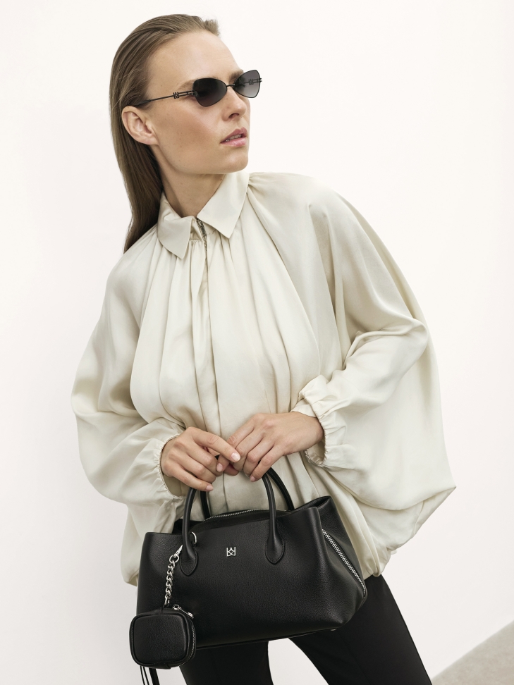 Fekete szemüveg egyedi halántékkal EVELIS