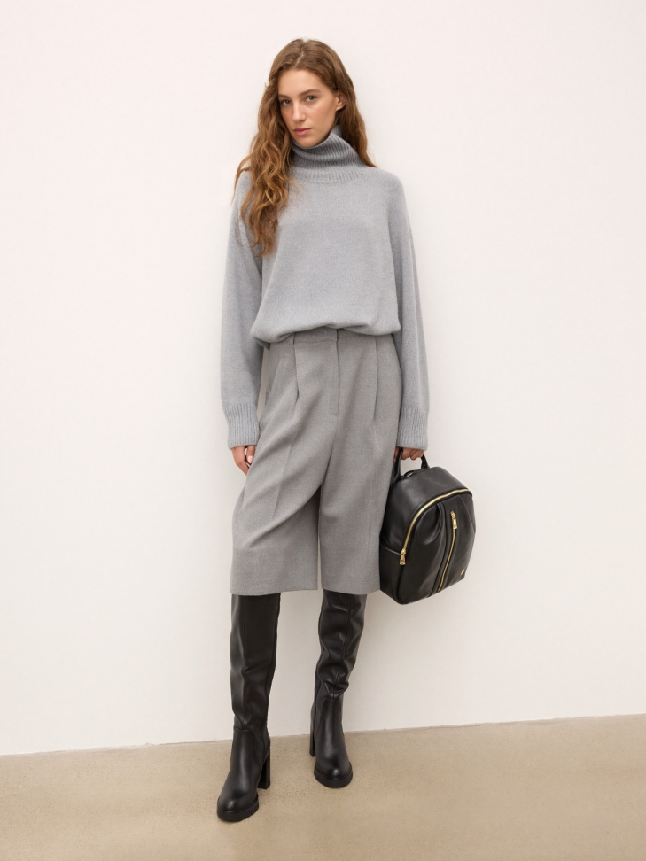 Fekete hátizsák puha természetes bőrből ARONA