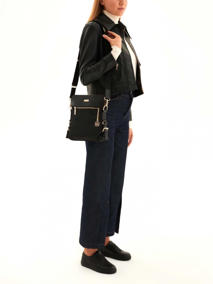 Női fekete futártáska LORA